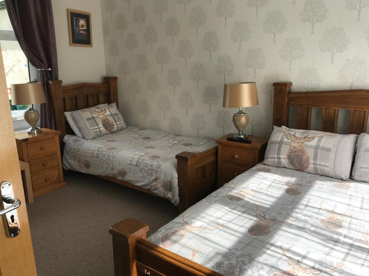 Campfield House Bed and Breakfast Fort William Exteriör bild