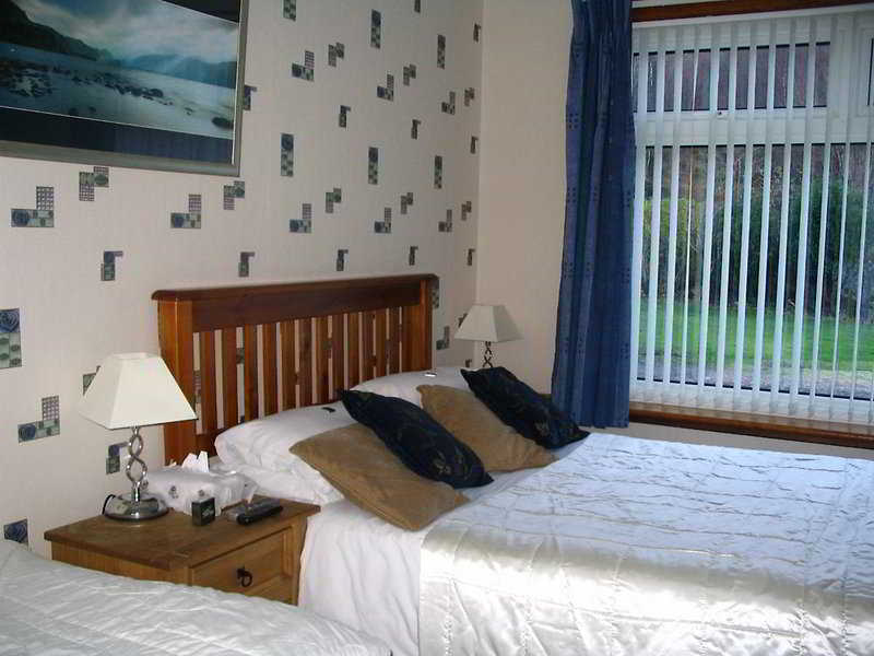 Campfield House Bed and Breakfast Fort William Exteriör bild