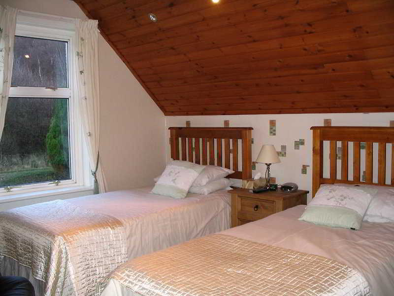 Campfield House Bed and Breakfast Fort William Exteriör bild